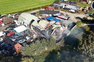 Płonie wielka hala pod Warszawą