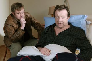 Przez lata byli skłóceni. Olaf Lubaszenko przed śmiercią wybaczył ojcu. Jego słowa na pogrzebie wyciskają łzy