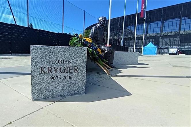 Tak wygląda pomnik Floriana Krygiera, legendarnego trenera szczecińskiej Pogoni