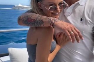 Wybuch namiętności! Małgorzata Rozenek i Radek Majdan pokazali, jak robią to na jachcie! Ciuszki spadały jeden po drugim...