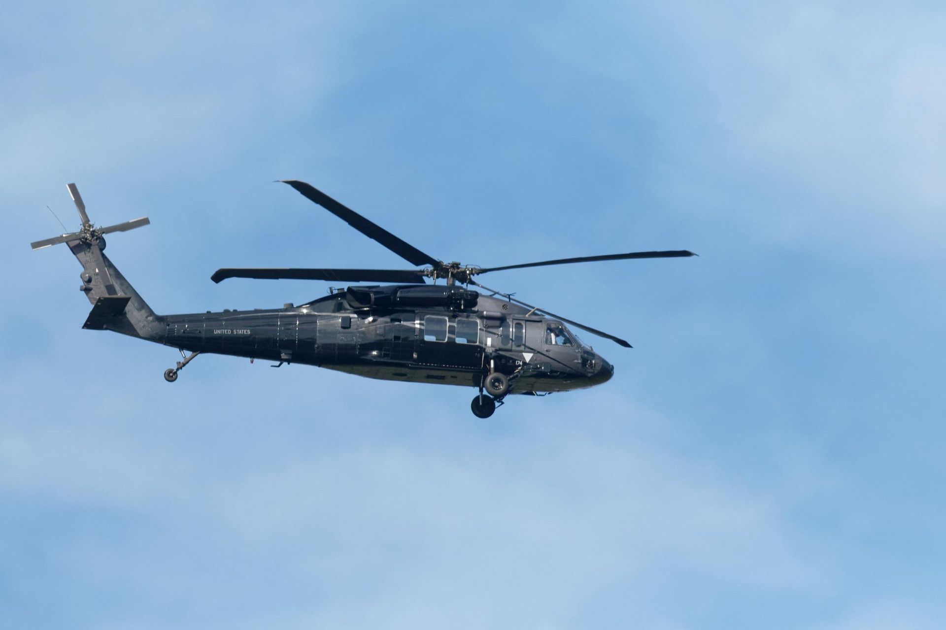 S-70i Black Hawk