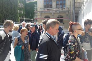 Kraków: Radny chciał upodlić bezdomnych, pokazali mu klasę. Jest Pan potworem