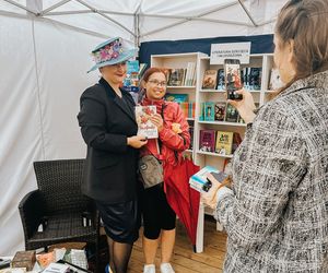 Łeba stolicą wakacyjnego czytania! „Lato z Książką 2025” już 1–3 sierpnia