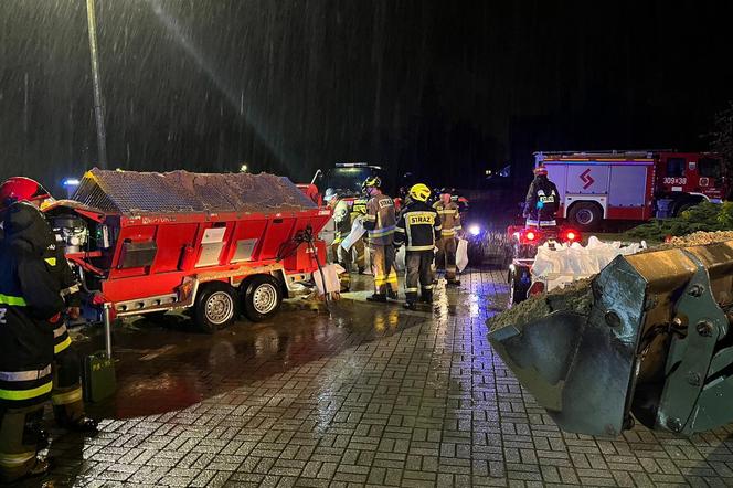 Zagrożenie powodziowe w Polsce. Strażacy interweniowali już 1,3 tys. razy 