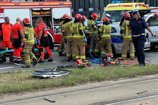 Wypadek radiowozu w Warszawie. Cztery osoby ranne, w tym policjanci