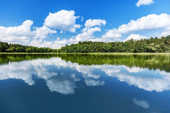 Jezioro Białe w okolicach Okuninki