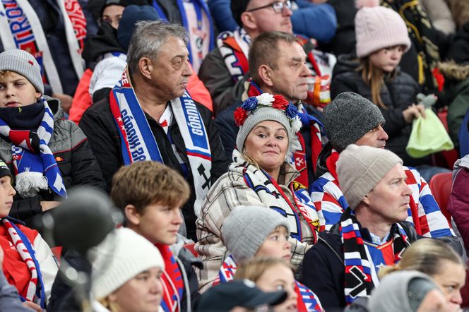Górnik Zabrze liderem Ekstraklasy. O wyniku zadecydowała samobójcza bramka. Ponad 25 tys. kibiców na trybunach