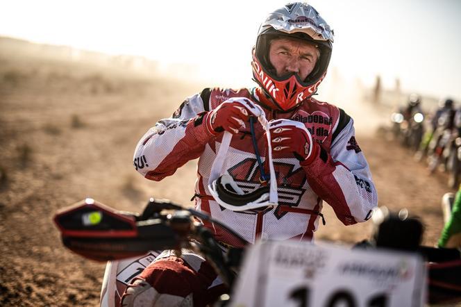 Rafał Sonik rezygnuje ze startu w Rajdzie Dakar. Serce ciągnie, rozsądek każe zostać