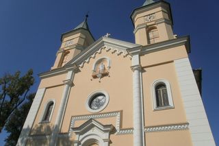 To jedno z najpiękniejszych małopolskich miast. Kiedyś było wsią, a jego mieszkańcy służyli kapłanom z Krakowa