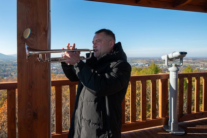 Nowa wieża widokowa w Małopolsce już otwarta. Warto wybrać się tam zwłaszcza jesienią