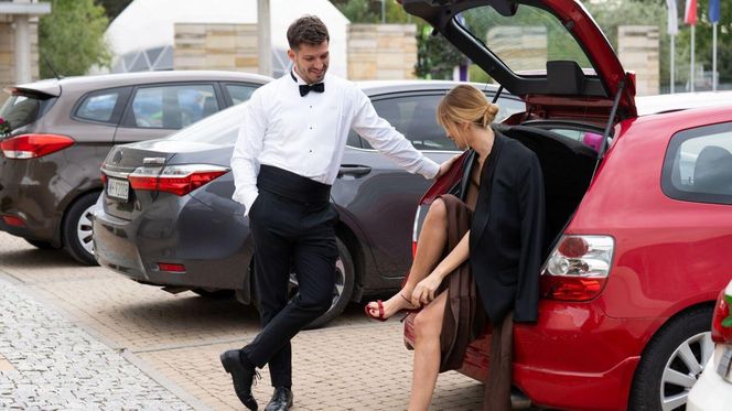 Barwy szczęścia odc. 3245. Ola (Michalina Robakiewicz), Justin (Jasper Sołtysiewicz)