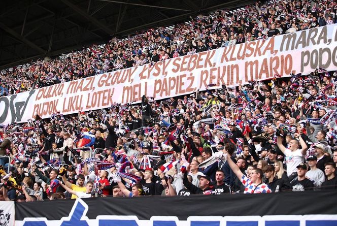 Lukas Podolski pozostaje w Górniku Zabrze na kolejny sezon ku radości kibiców