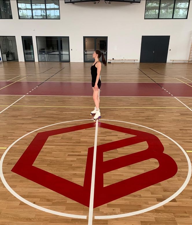 Jeździła na łyżwach, a kiedy zamknęli lodowisko, założyła rolki. Dziś Marcelina Paluszkiewicz jest wicemistrzynią Polski!