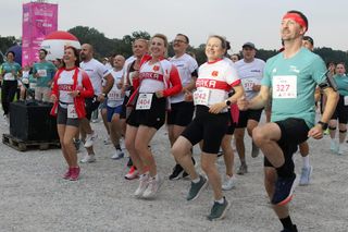 Tłumy wyszły w nocy na ulice. Ludzie klaskali, okrzykom nie było końca