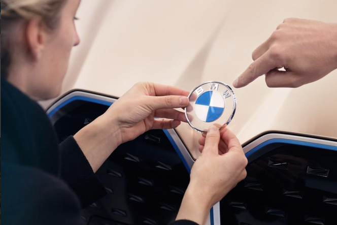 Nowe logo BMW