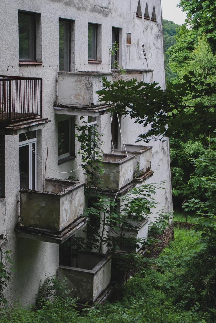 Modernizm w Ustroniu - co zwiedzić? Zdjęcia socmodernistycznych budynków