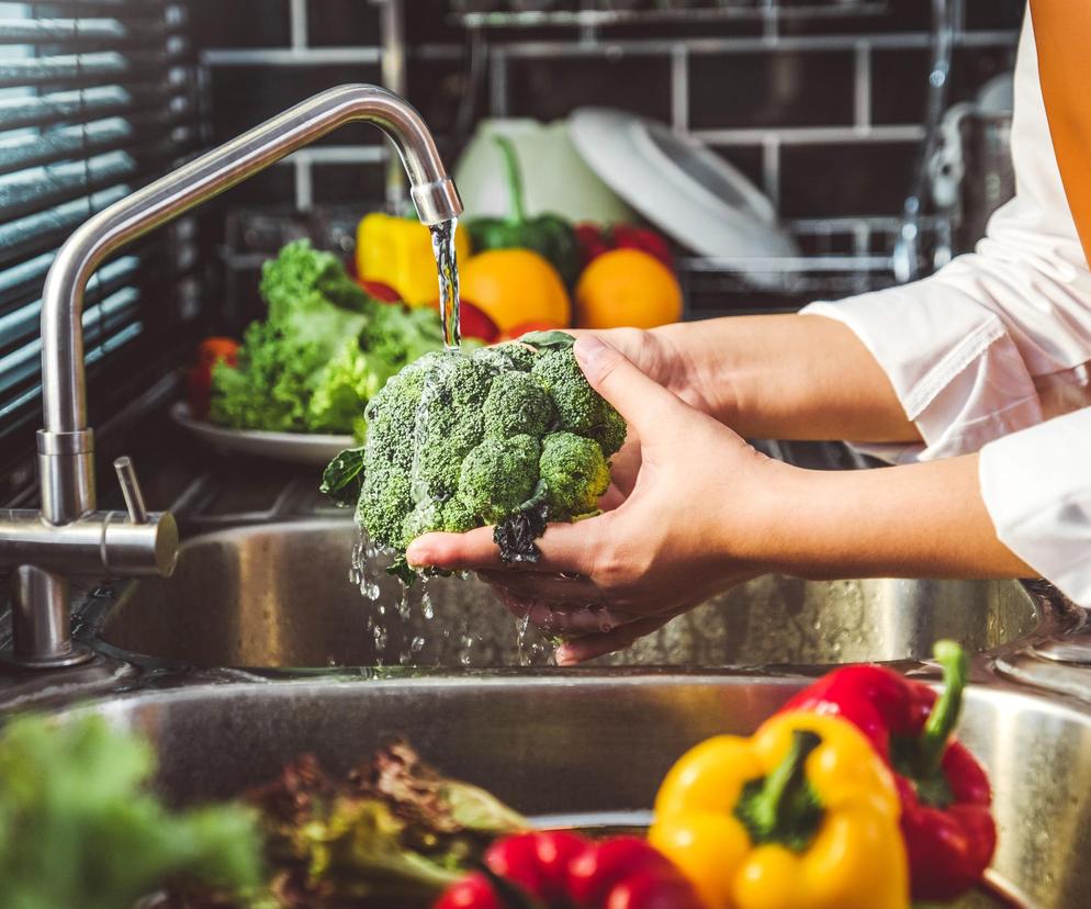 W tych owocach i warzywach jest najmniej pestycydów. Niektóre pozycje na liście mogą zaskakiwać