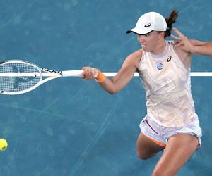 O której gra Iga Świątek Australian Open Świątek - Rybakina O której godzinie mecz 4. runda Australian Open Trzeba nastawić budzik!