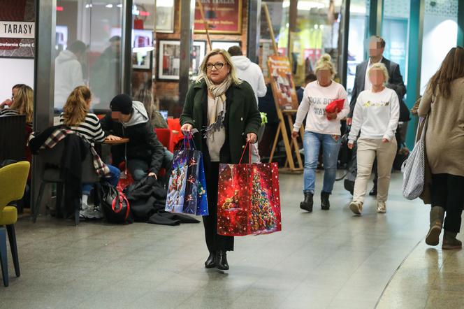 Woli kupować w Warszawie niż w Brukseli