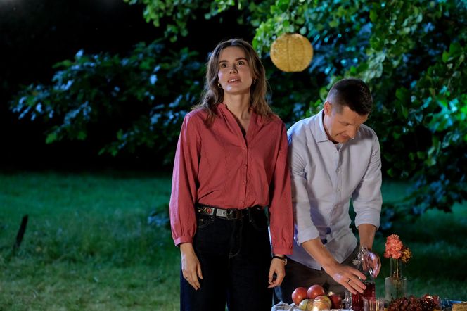 M jak miłość odc. 1889. Franka (Dominika Kachlik), Paweł (Rafał Mroczek)