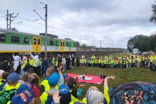 Gmina Kotuń: Bezpieczny Przejazd w Koszewnicy