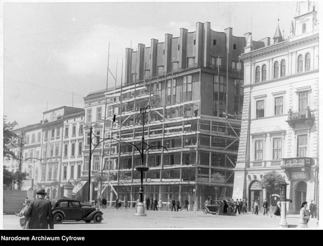 Kraków. Budynek Feniksa - remont elewacji zewnętrznej
