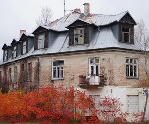 Opuszczona kamienica przy ul. Zwycięstwa w Białymstoku 