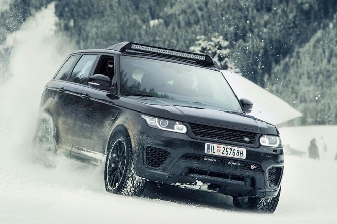 Range Rover Sport SVR,  film "Spectre"