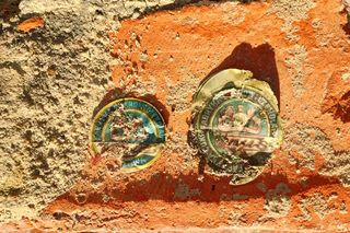 Niesamowite odkrycie w samym sercu Warszawy. To pozostałości po zapomnianej fabryce