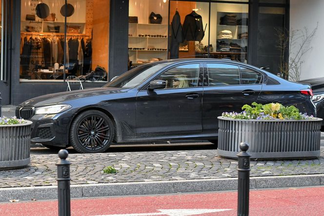 Monika Olejnik w butach wiewiórkach