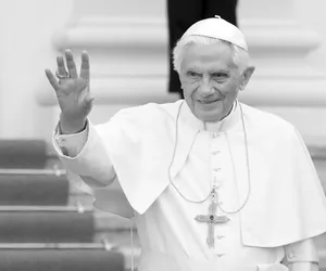 Andrzej Duda poleci do Watykanu. Zamierza wziąć udział w pogrzebie Benedykta XVI
