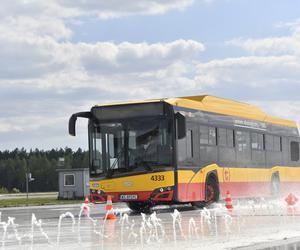 Autobusy w poślizgu! Kto tym razem okazał się najlepszym kierowcą autobusu? 