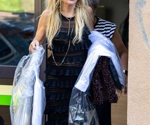 Monika Olejnik. W falbanach pogubiła pranie