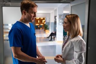 Na dobre i na złe odc. 917. Michał (Mateusz Janicki), Dominika (Paulina Gałązka)