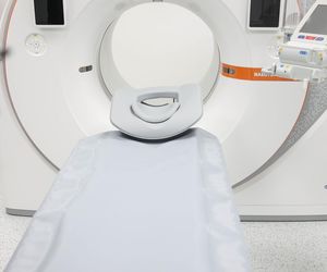 Nowoczesny tomograf w krakowskim szpitalu wojskowym. Sprzęt z funduszy KPO zaprezentował szef MON