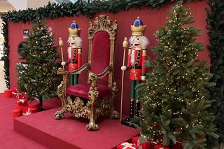 Promenada i sklepy w świątecznej odsłonie 