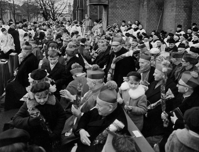 Białystok. Obchody Milenium Chrztu Polski z 1966 r. Na wydarzeniu obecny Karol Wojtyła [ZDJĘCIA]