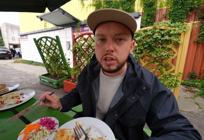 Książulo w Gdyni. Popularny Youtuber odwiedził Bar Mleczny Tęczowy. Jak ocenił trójmiejską knajpę?