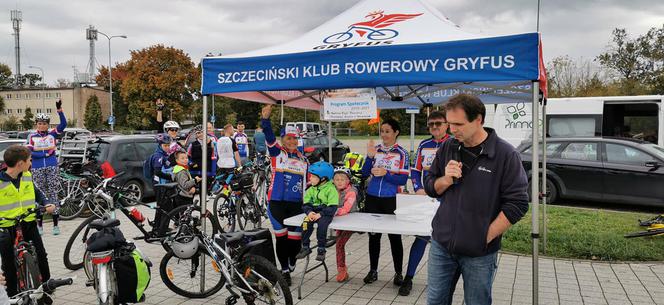 Rowerzyści poznawali historię Szczecina