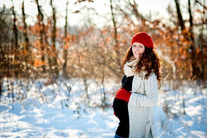 Jak przetrwać zimę, będąc w ciąży? [PRAKTYCZNE PORADY]