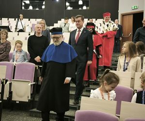 Inauguracja roku akademickiego dziecięcego uniwersytetu w ANS