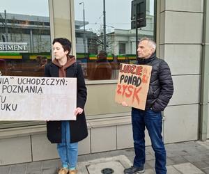 Protest przeciwko wysiedleniu uchodźców z Ukrainy i prywatyzacji Ikara