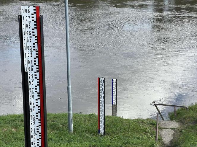 Wisła w Krakowie przekroczyła stan ostrzegawczy! Pogotowie przeciwpowodziowe w mieście