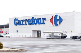 Carrefour - godziny otwarcia w okresie świątecznym 2025. Sprawdź, kiedy sklepy są czynne