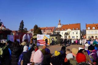 Dwumetrowe płuca w samym sercu Żor. Pokazują jak zanieczyszczenia osadzają się na powierzchni modelu