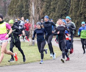 Sobotni parkrun jak zwykle przyciągnął tłumy. To wyjątkowy bieg w samym sercu Katowic ZDJĘCIA