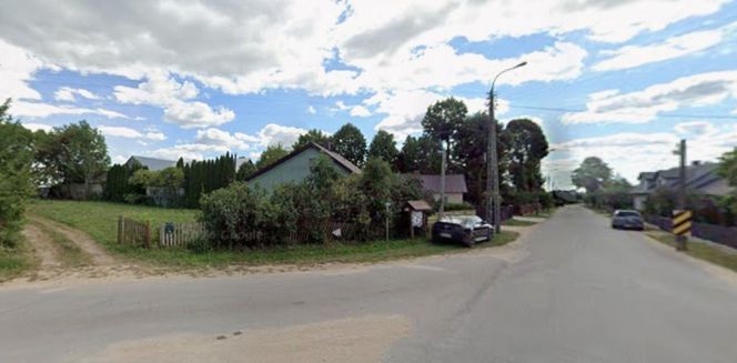 Malutka wieś w woj. podlaskim ukryta przed całym światem. Skrywa dramatyczną historię!