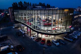 Imponująca powierzchnia! W Krakowie otwarto jeden z największych salonów Toyoty i Lexusa w Europie