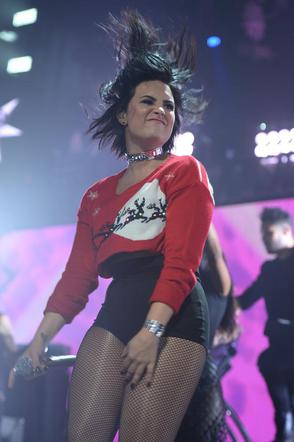 Miny Demi Lovato na Jingle Ball 2015