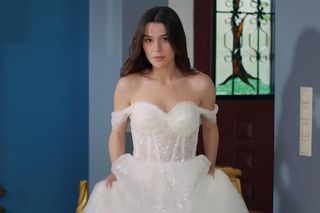 Olśniewająca Zeynep w sukni ślubnej